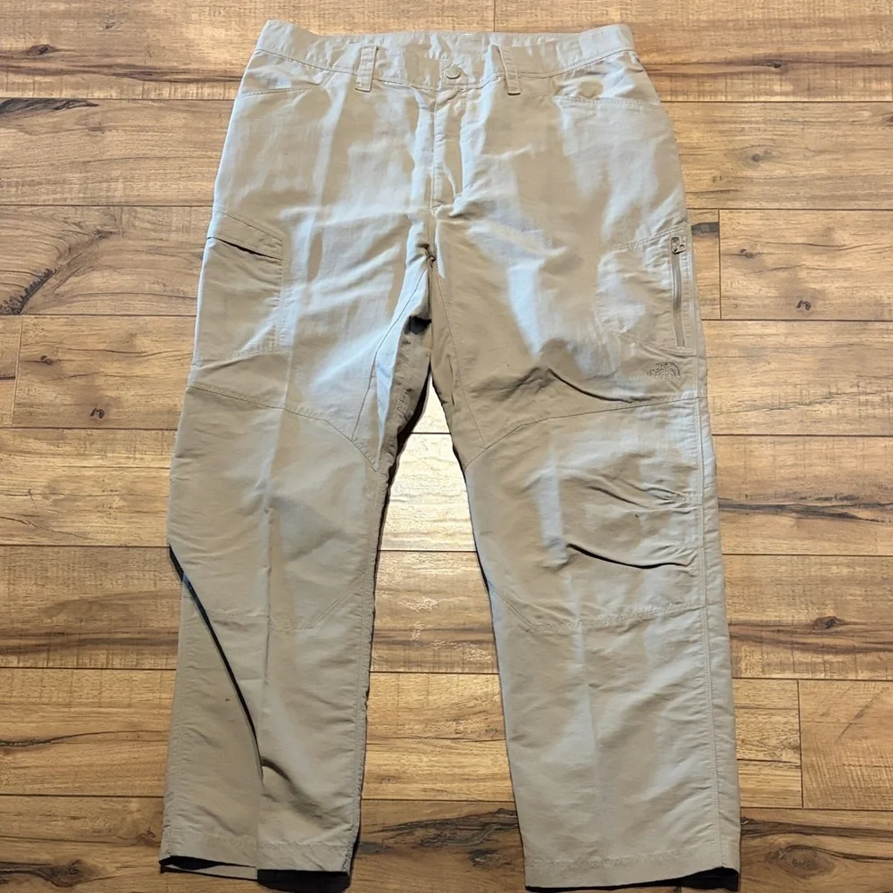 The North Face Men's Tan Cargo Pants
